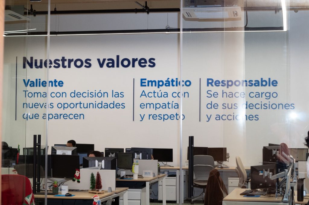 El nuevo Centro de Atención al Cliente en Santo Domingo ofrece un servicio más ágil, eficiente y genera oportunidades de desarrollo profesional.