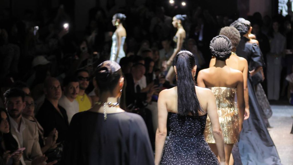 República Dominicana Fashion Week busca convertir la exposición de las pasarelas en oportunidades comerciales para diseñadores y marcas dominicanas.